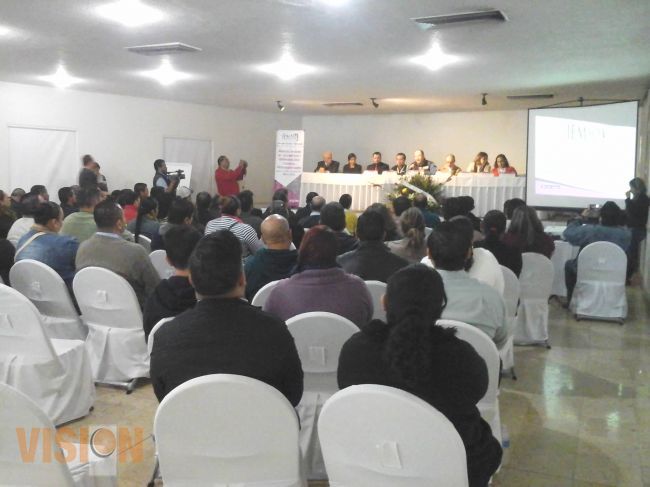 Recorre IEM el estado para capacitar a órganos desconcentrados y medios de comunicación.