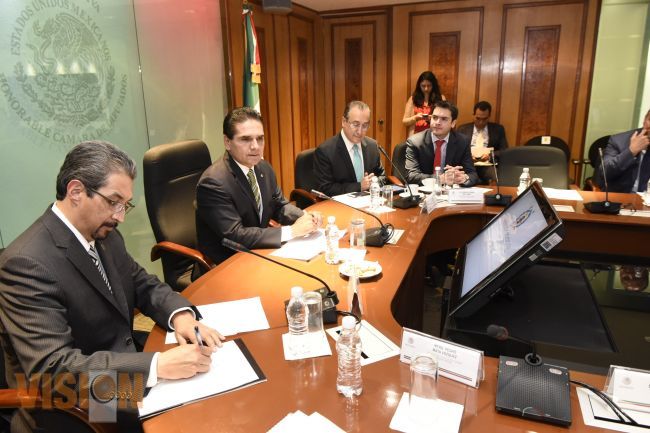 Silvano cumple compromiso con los jóvenes del estado, exitosa gestión de más recursos para la UMSNH