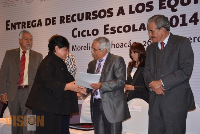 SEE entrega recursos a 525 supervisores escolares de todo el Estado.