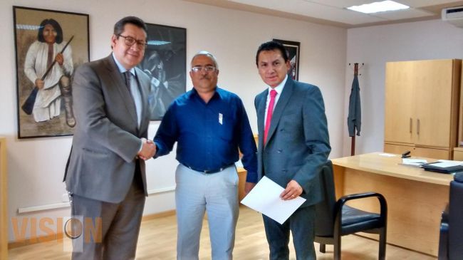 Formalizan relevos en la Secretaría de Educación.
