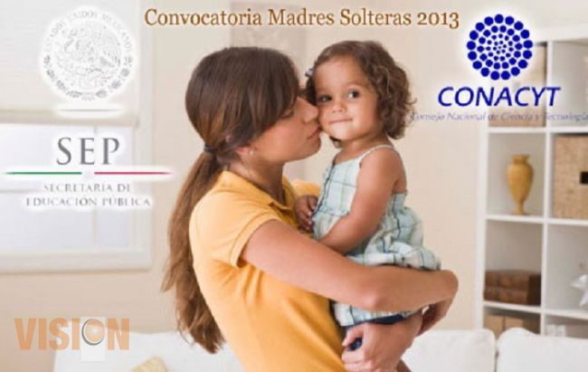 A través de becas Conacyt, la UMSNH apoya a madres jefas de familia