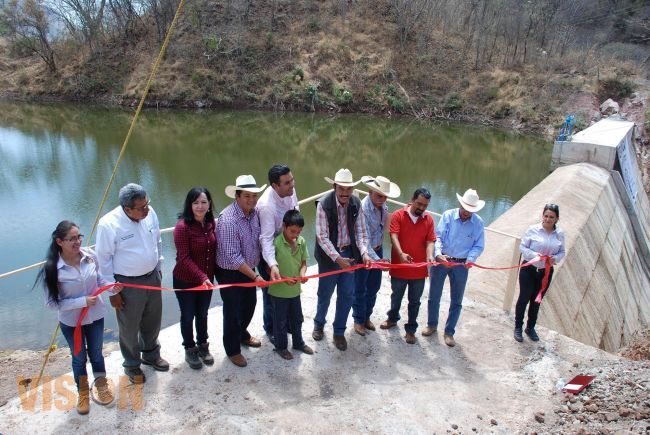 Se inaugura la presa “los azares” en el municipio de Tzitzio.