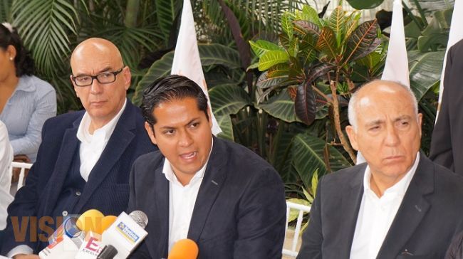 Movimiento Ciudadano a la espera de Hipólito Mora para que sea su candidato