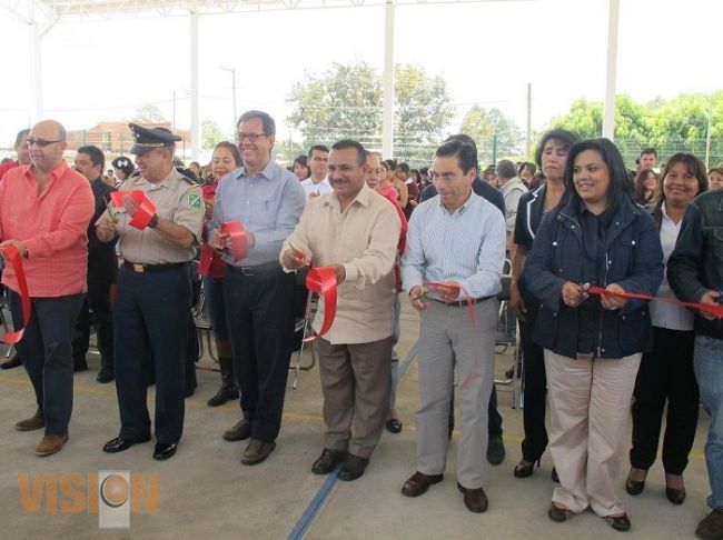 PRONAPRED entrega obras en Uruapan 
