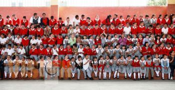 Más de un millón de alumnos regresan a clases