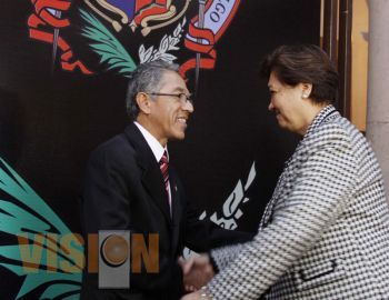 Salvador Jara G. rinde protesta como rector de la UMSNH