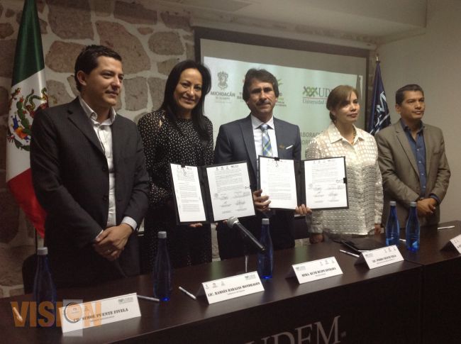 Cecufid y la Universidad de Morelia, firman convenio de colaboración. 