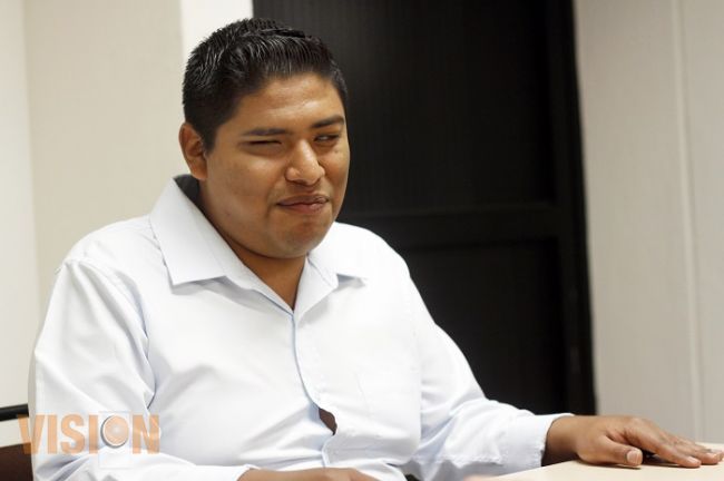 La inclusión no nace, se hace con el esfuerzo personal: Armando Santibáñez