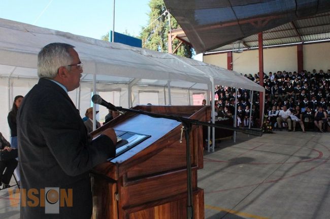 Celebra secundaria “Simón Bolívar” 50 años de cumplir con la labor educativa 