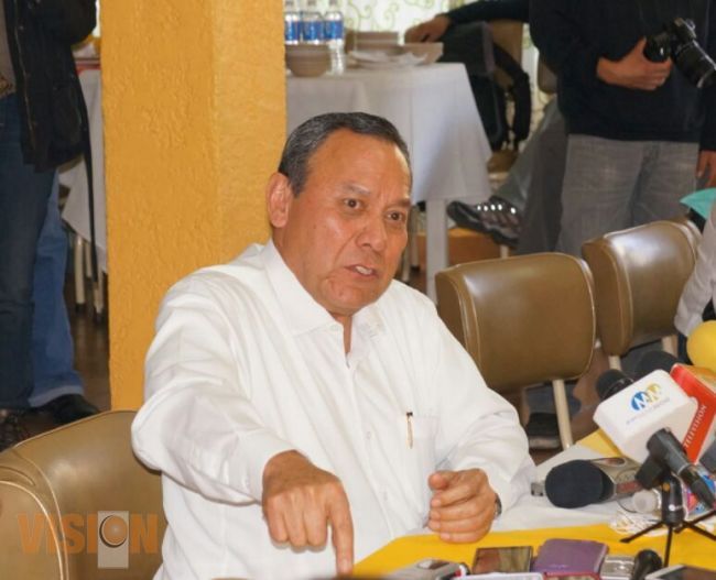 Gobierno federal no va a revivir muertos que quieran gobernar: Zambrano 