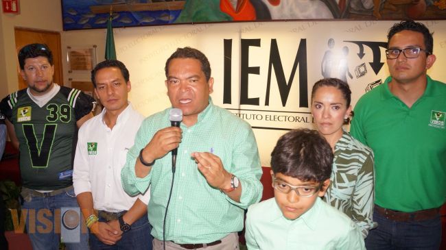 Se registra Jaime Darío por PVEM ante el IEM
