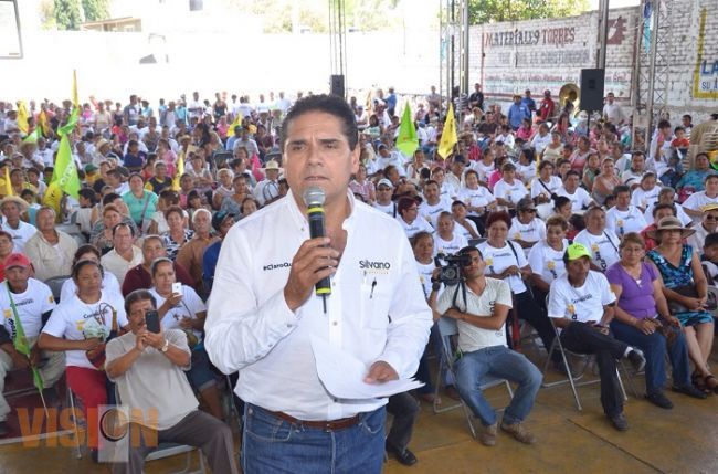 Recuperar la industria cañera compromete Silvano en Pedernales