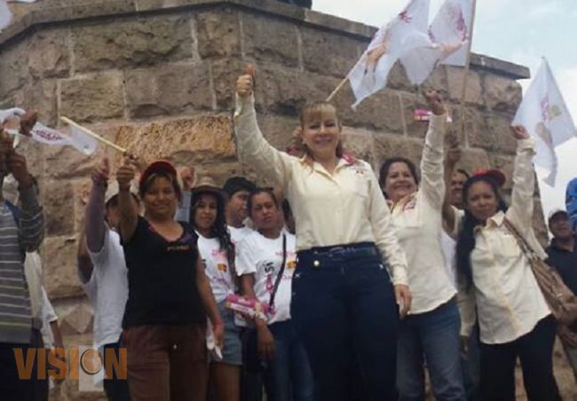 Compromete Lupita Herrera gestionar los asentamientos irregulares de Morelia 