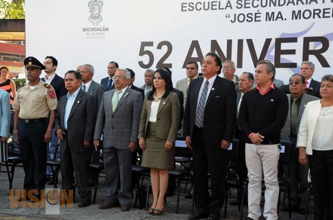 Festejan los 52 años de la secundaria federal No. 1