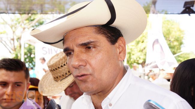 Se deslinda Silvano Aureoles de presuntos nexos con hijos de Fausto 