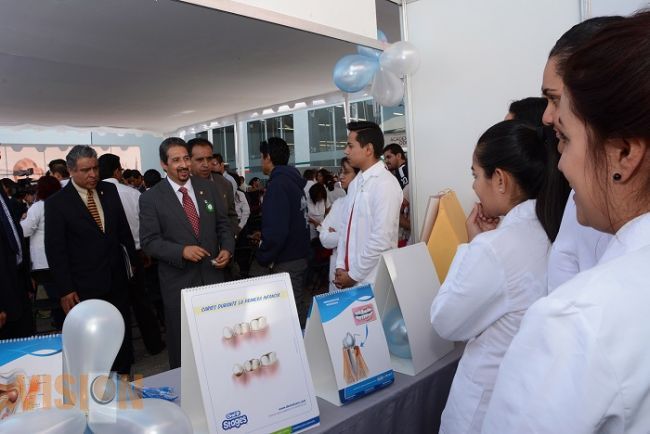 La UMSNH presente en la Semana de Salud Bucal