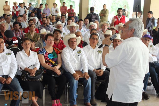 Chon Orihuela el único candidato en constante crecimiento: Wilfrido Lázaro 