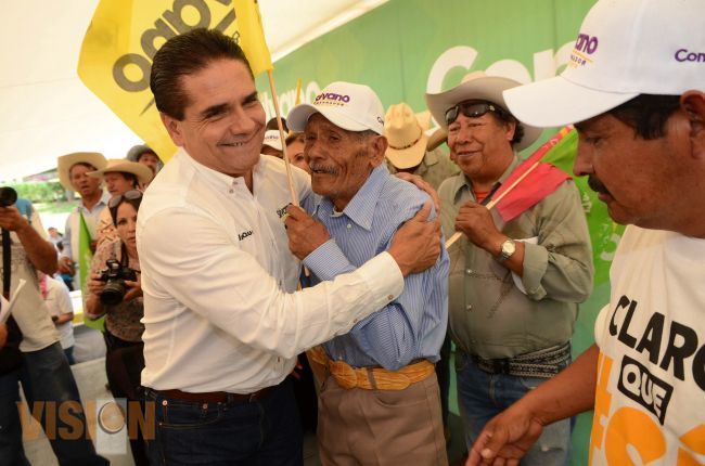 Comuneros, ejidatarios y pequeños propietarios, respaldan proyecto de Silvano