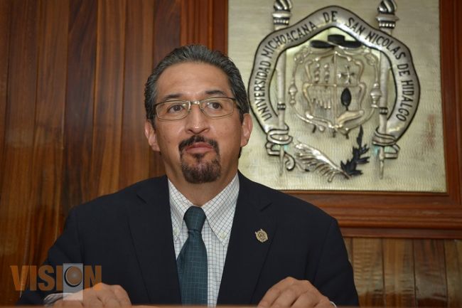 Debe adecuarse la UMSNH a las exigencias de los nuevos tiempos: Medardo Serna