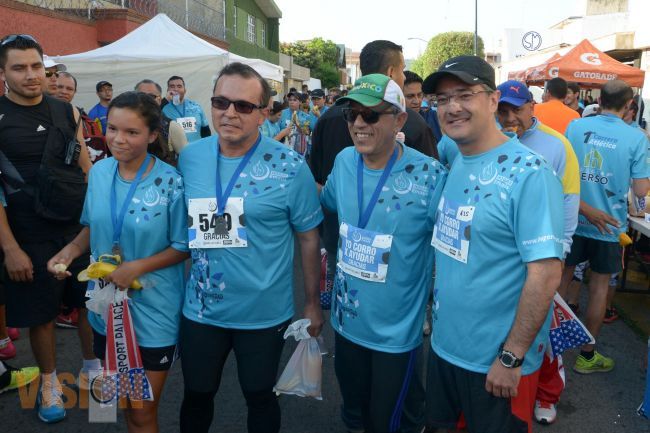 Salvador Abud Presidente de Morelia participa en Carrera Emaus