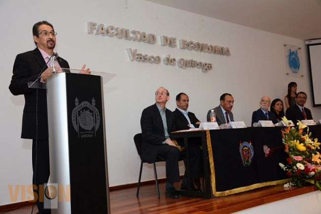 Desarrollo social, siempre con rostro humano: Medardo Serna
