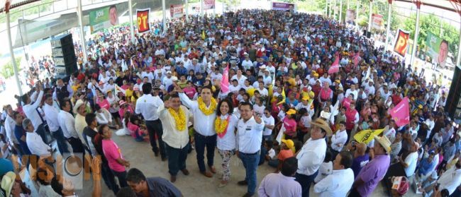 Reconoce Silvano Aureoles papel de los autodefensas