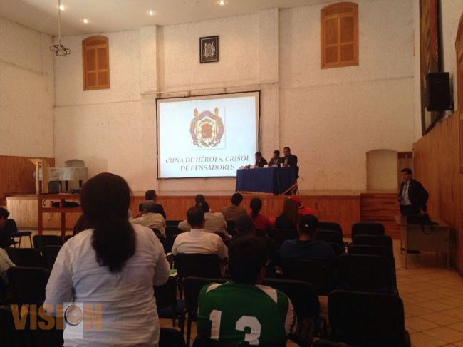Plantillas y prestaciones no reconocidas por la SEP, entre los problemas de la UMSNH