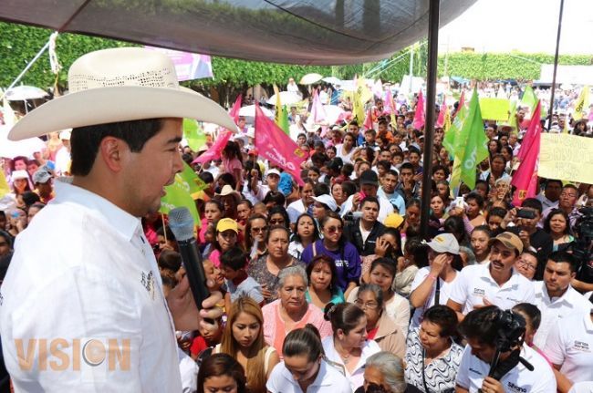 Muchos prometen un cambio pero el verdadero está con nosotros: Carlos Paredes