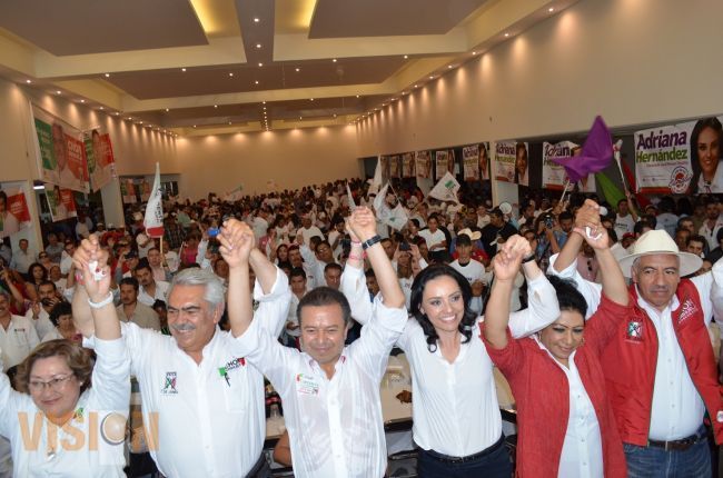 Con los candidatos del PRI habrá certeza para gobernar : César Camacho