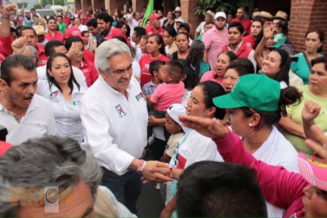 Las madres de familia son nuestro eje principal: Chon Orihuela 