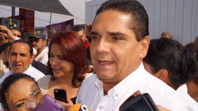 Caso cerrado el tema de las fotografías en redes sociales: Silvano Aureoles