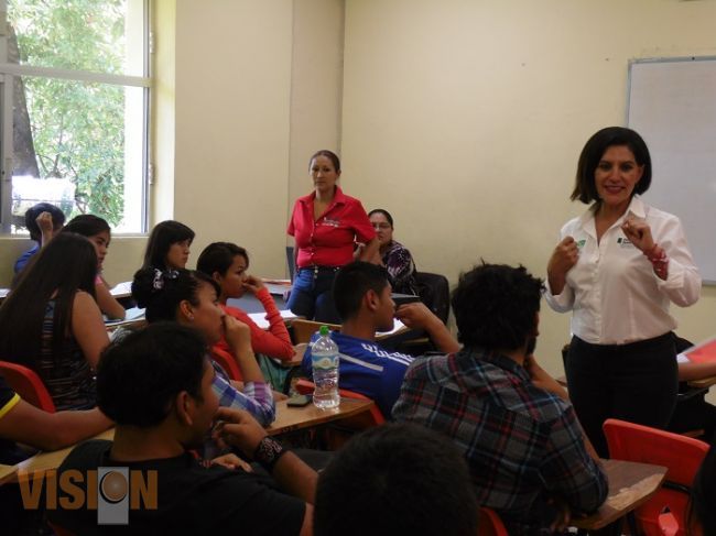 Los jóvenes dueños de un potencial creativo para una efectiva transformación social: Socorro Q. 