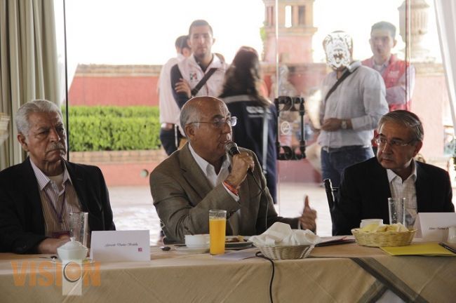 Antúnez presenta ante CEMIDE reformas para rescatar a Michoacán de la crisis financiera 