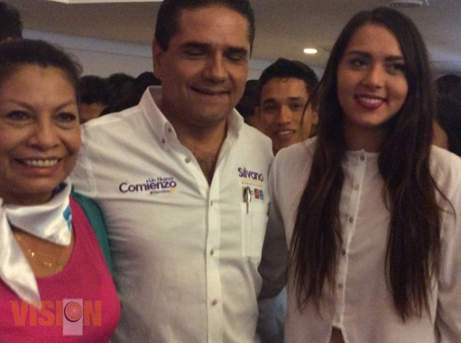Se integra la Deportista y Nueva Aliancista, Ganadora del mérito juvenil Silvia Vania Vargas a la C