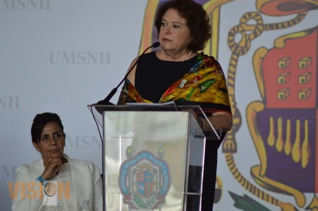 Propone María de la Luz aliviar crisis de la UMSNH a corto plazo