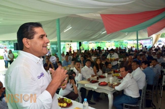 El aguacate debe ser detonante del desarrollo económico y social del estado: Silvano