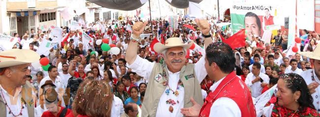 Ola priísta invade Quiroga, Chon Gobernador 