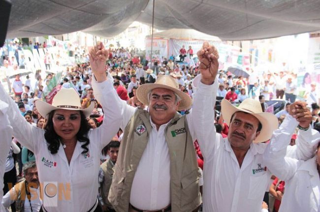 Mejoraremos la producción de hortalizas en Charo, apoyo total al campo: Chon Orihuela