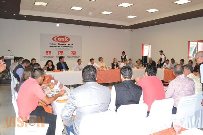 Se acabará el diezmo, comprometió el candidato Carlos Río 