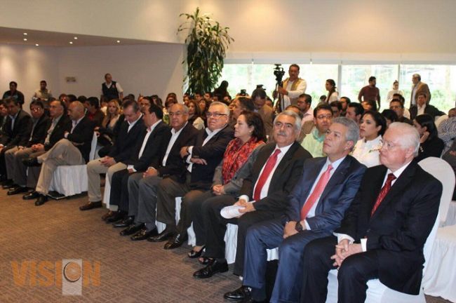 Con Chon se podrá impulsar el eje de desarrollo industrial que requiere Michoacán: David Penchyna