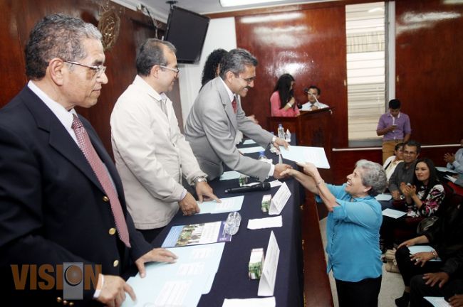 Coadyuva la UMSNH a mejorar educación en Bachillerato