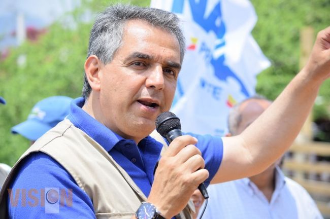 Propone Nacho Alvarado programa de restauración social