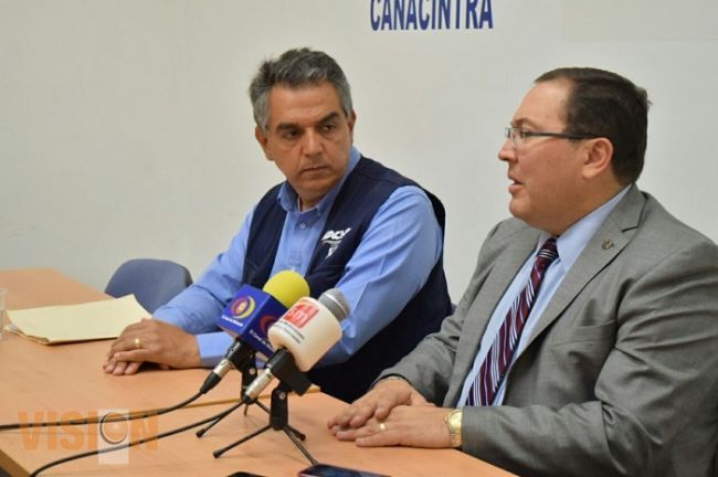 Presenta Nacho Alvarado 