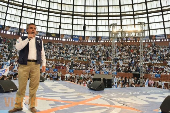 Una fiesta democrática, el cierre de campaña de Nacho Alvarado