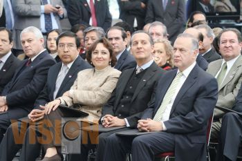 Firma SEE compromisos nacionales en favor de la lectura