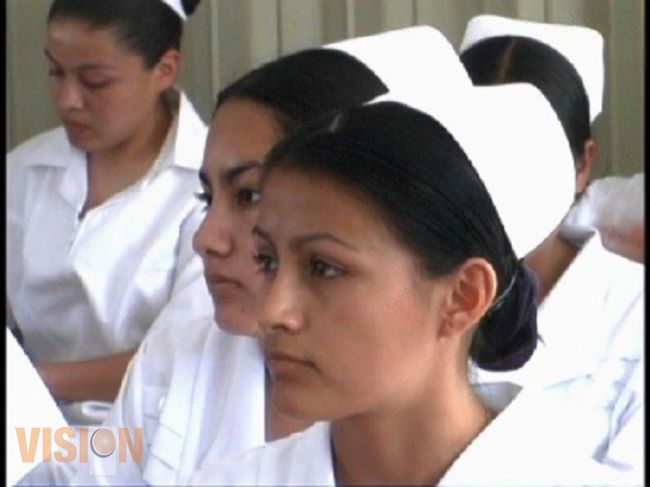 Oportunidad para que enfermeras con nivel técnico, alcancen la licenciatura