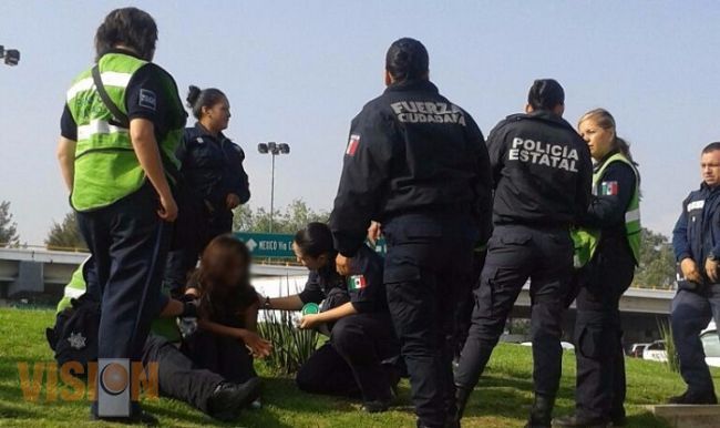 Elementos del Grupo Cisne logran detener a presunta suicida