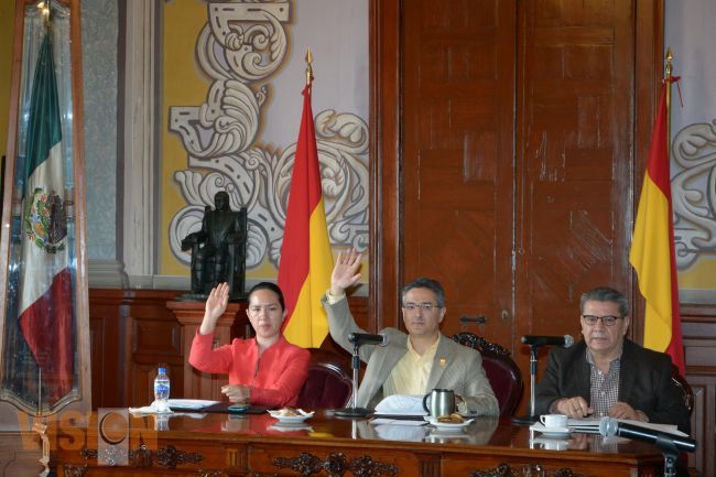 Aseadores de calzado reciben apoyo del Ayuntamiento local