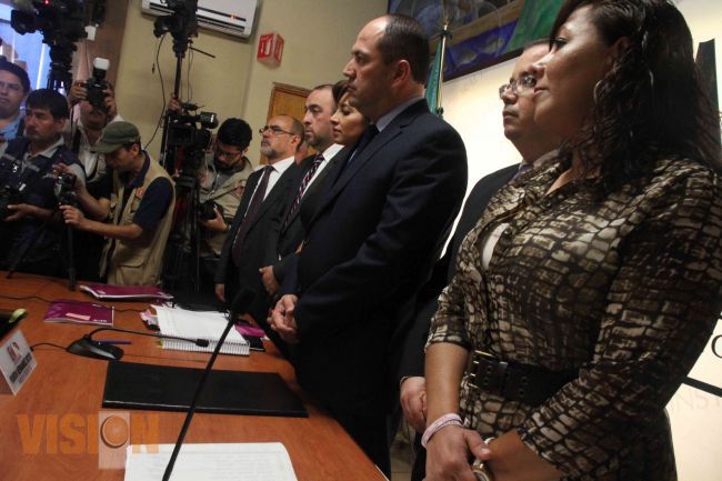 Entregan constancias de mayoría a diputados de representación proporcional