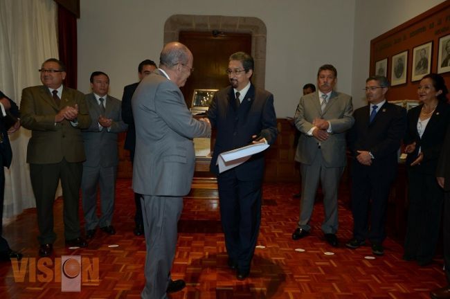 Preside Salvador Abud resguardo de autonomía de la UMSNH